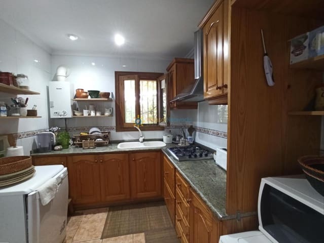 3 soverom Villa til salgs i Oliva Playa, Oliva - € 260 000 (Ref: 9426579)