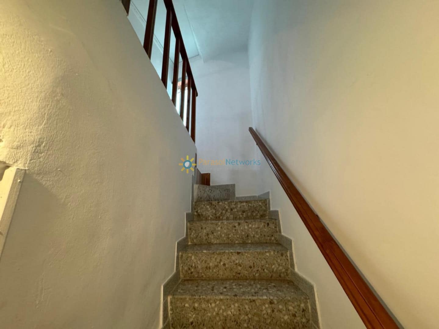 5 bedroom Townhouse for sale in Oliva - € 126,000 (Ref: 9429106)