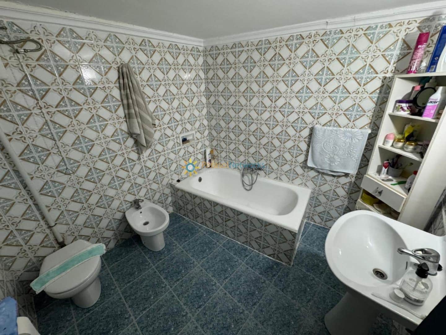 5 bedroom Townhouse for sale in Oliva - € 126,000 (Ref: 9429106)