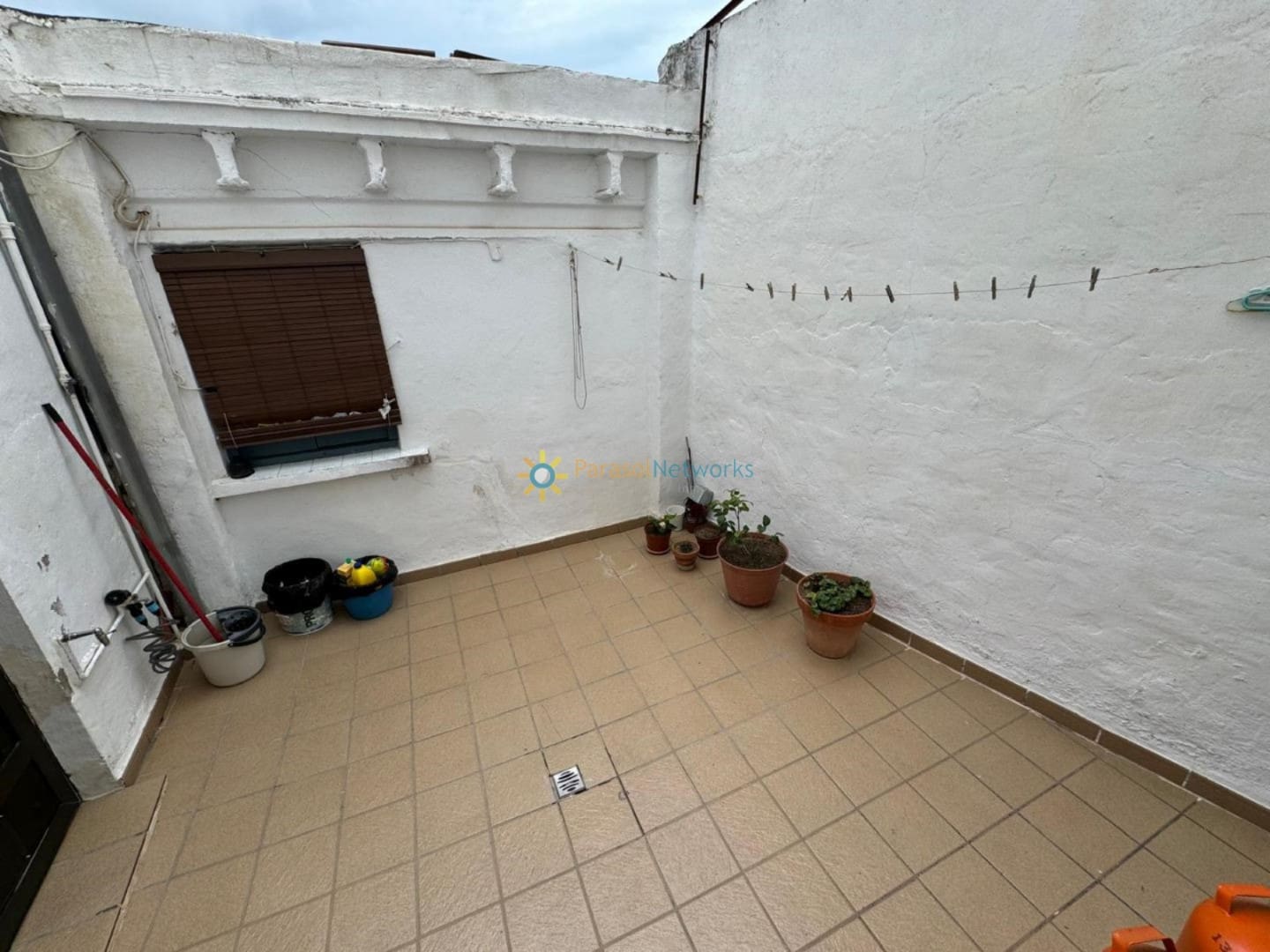 5 bedroom Townhouse for sale in Oliva - € 126,000 (Ref: 9429106)