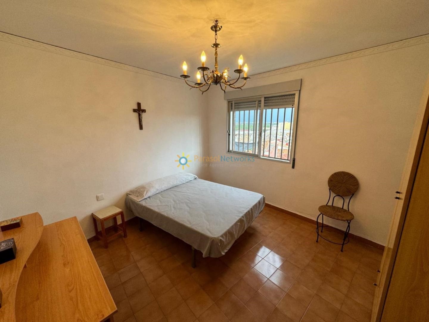 5 bedroom Townhouse for sale in Oliva - € 126,000 (Ref: 9429106)