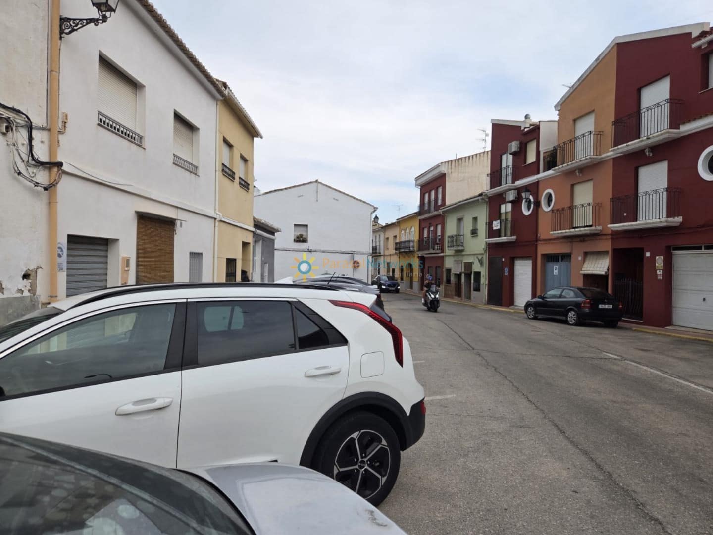 4 bedroom Townhouse for sale in Alqueria de la Comtessa with garage - € 190,000 (Ref: 9431916)