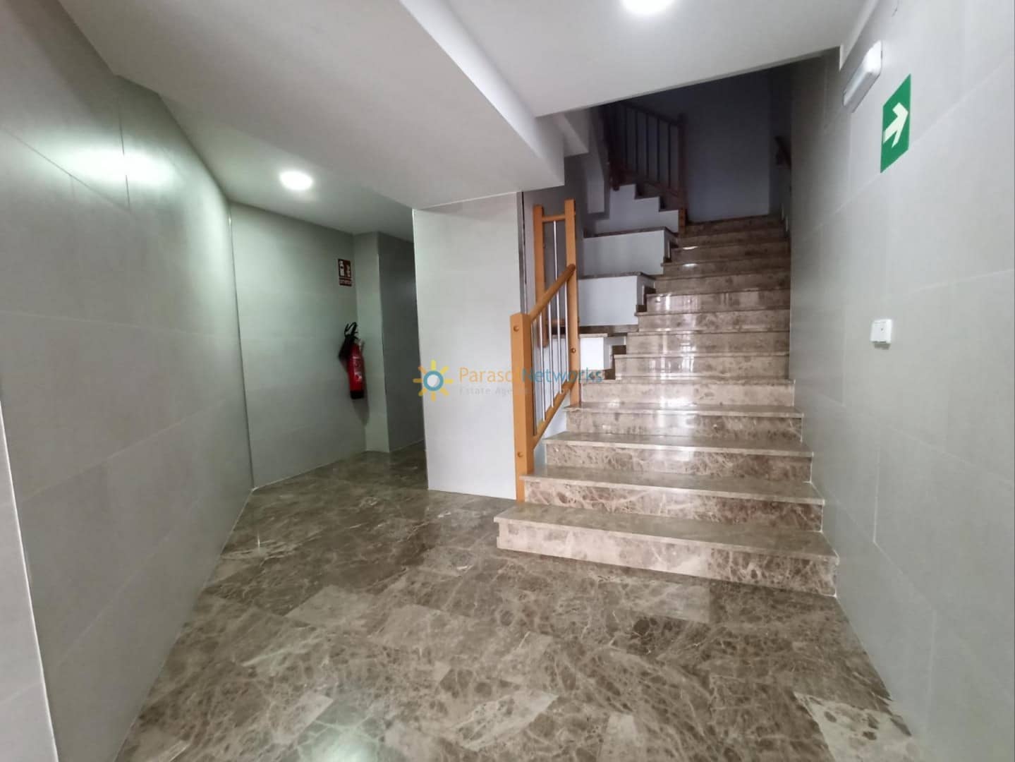 3 chambre Appartement à vendre à Oliva avec garage - 179 000 € (Ref: 9436279)