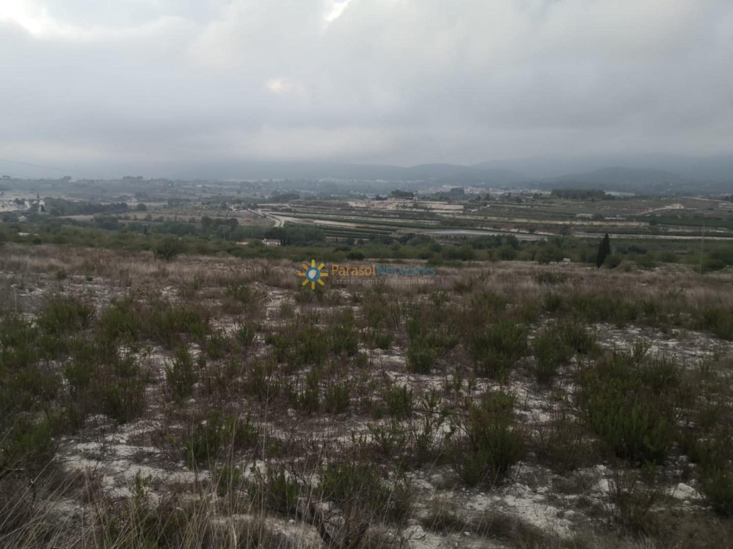 Grunde uden byggetilladelser til salg i Albaida - € 375.000 (Ref: 9445505)