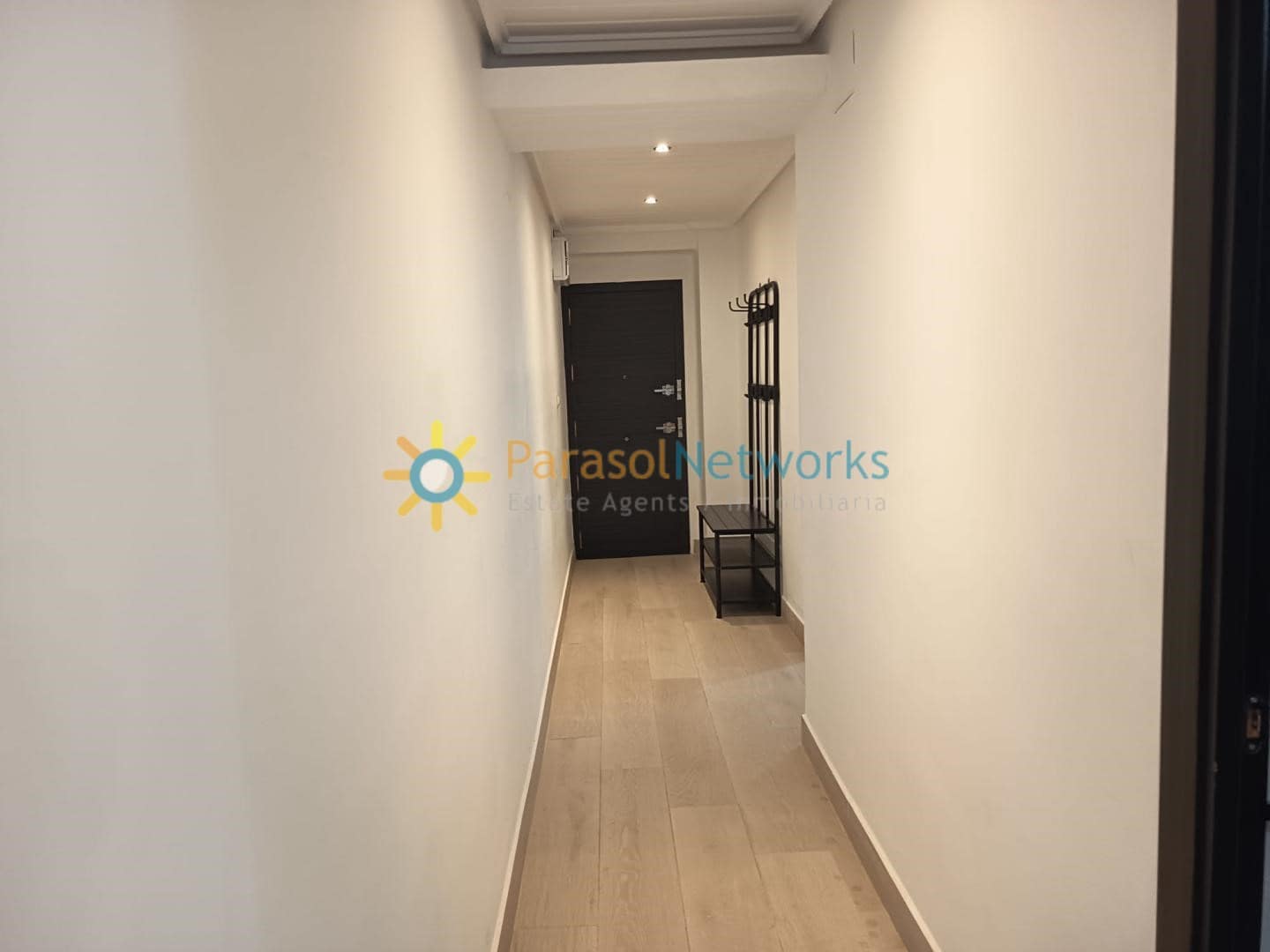 3 bedroom Apartment for rent in Valencia city - € 1,400 (Ref: 9447414)