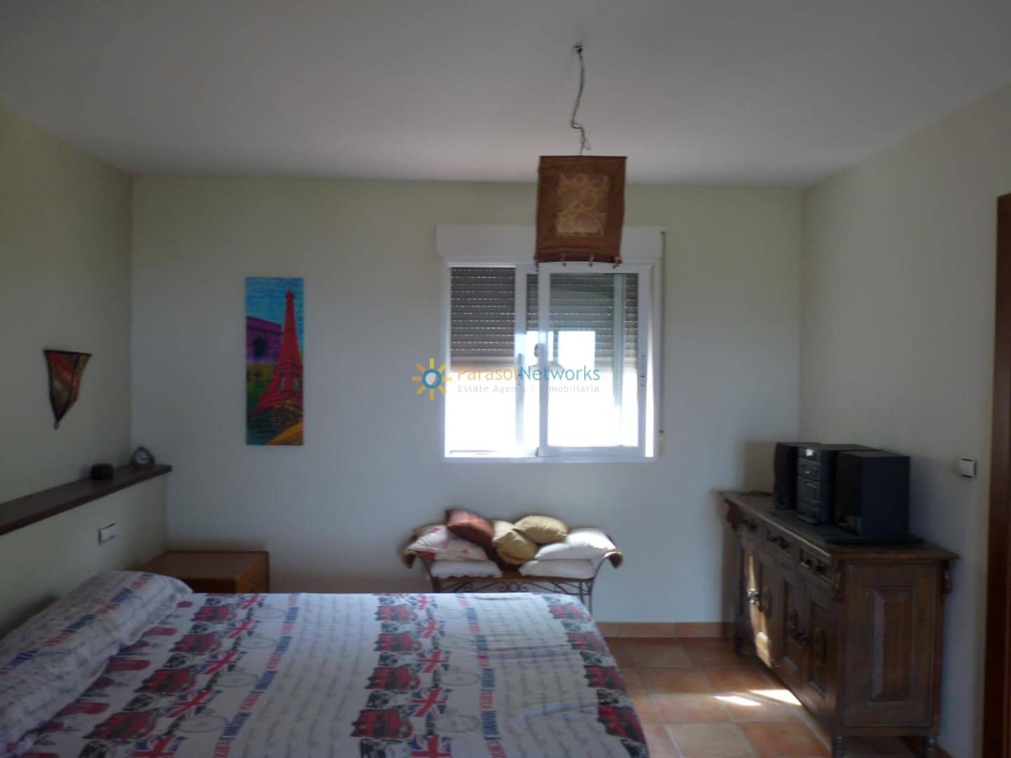 8 bedroom Villa for sale in Oliva with pool garage - € 500,000 (Ref: 9450531)