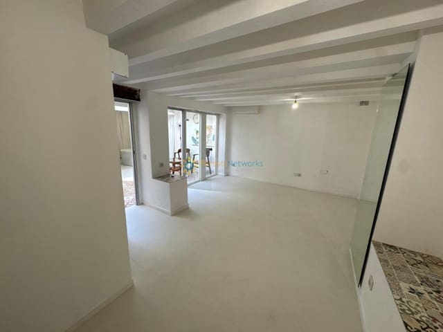 5 soverom Hus til salgs i Oliva Pueblo, Oliva - € 238 000 (Ref: 9450547)