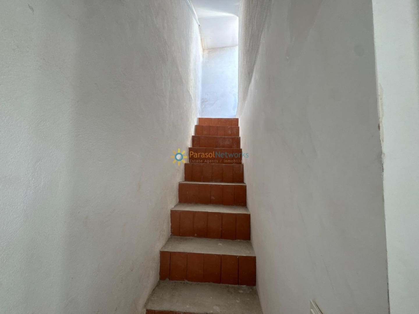 5 soverom Hus til salgs i Oliva - € 238 000 (Ref: 9450547)