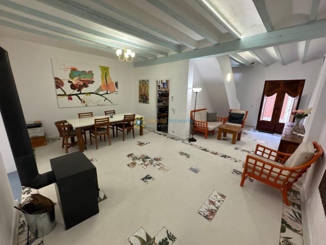 5 soverom Hus til salgs i Oliva Pueblo, Oliva - € 238 000 (Ref: 9450547)