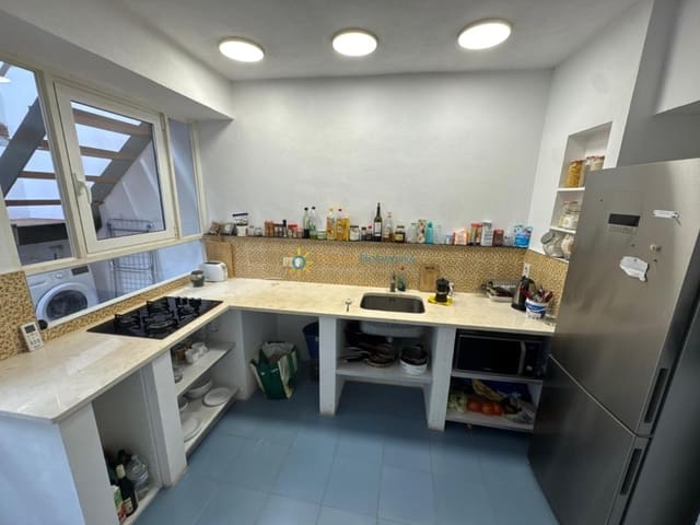 5 soverom Hus til salgs i Oliva Pueblo, Oliva - € 238 000 (Ref: 9450547)