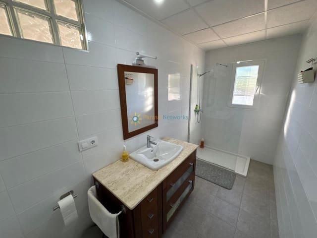 3 camera da letto Villa in vendita in Salem con piscina - 75.000 € (Rif: 9453467)