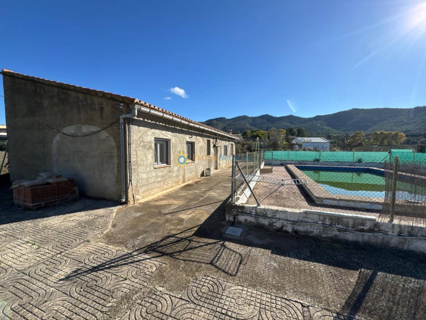 3 camera da letto Villa in vendita in Salem con piscina - 75.000 € (Rif: 9453467)