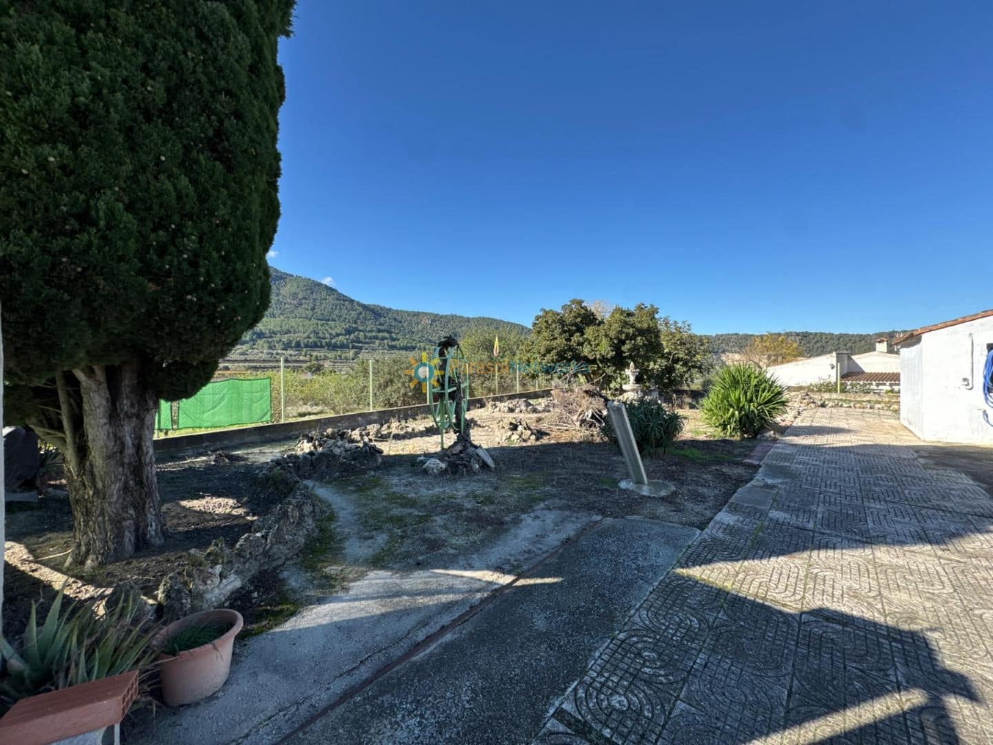 3 camera da letto Villa in vendita in Salem con piscina - 75.000 € (Rif: 9453467)