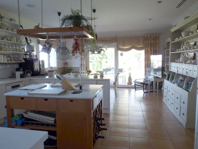 5 Zimmer Villa zu verkaufen in Gandia mit Garage - 1.100.000 € (Ref: 9454764)