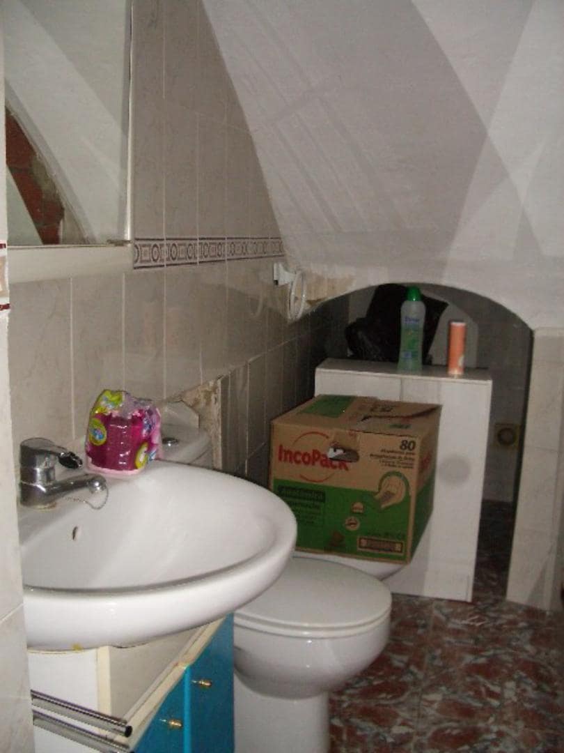 5 chambre Maison de Ville à vendre à L'Olleria - 70 000 € (Ref: 9460665)