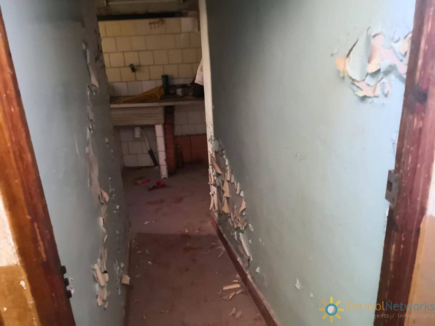 5 bedroom Townhouse for sale in Beniganim with garage - € 45,000 (Ref: 9465036)