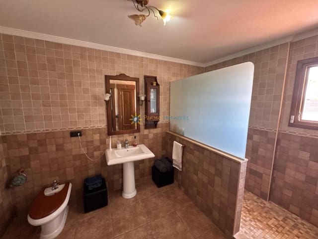 7 quarto Moradia para venda em Piles com piscina garagem - 520 000 € (Ref: 9467826)