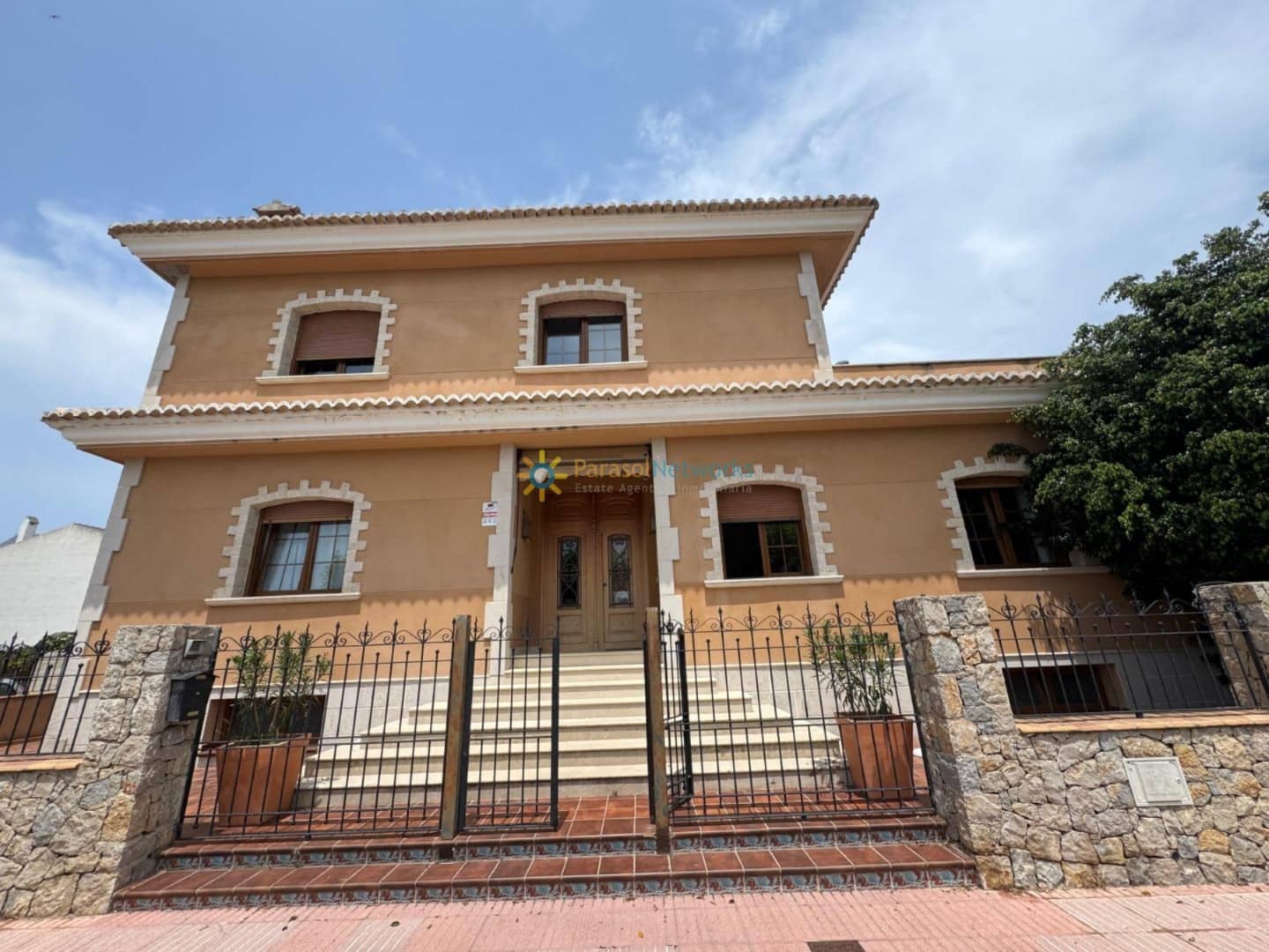 7 quarto Moradia para venda em Piles com piscina garagem - 520 000 € (Ref: 9467826)