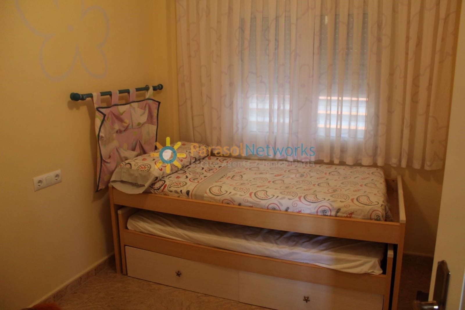 2 sovrum Lägenhet att hyra i Denia med pool - 600 € (Ref: 9468703)