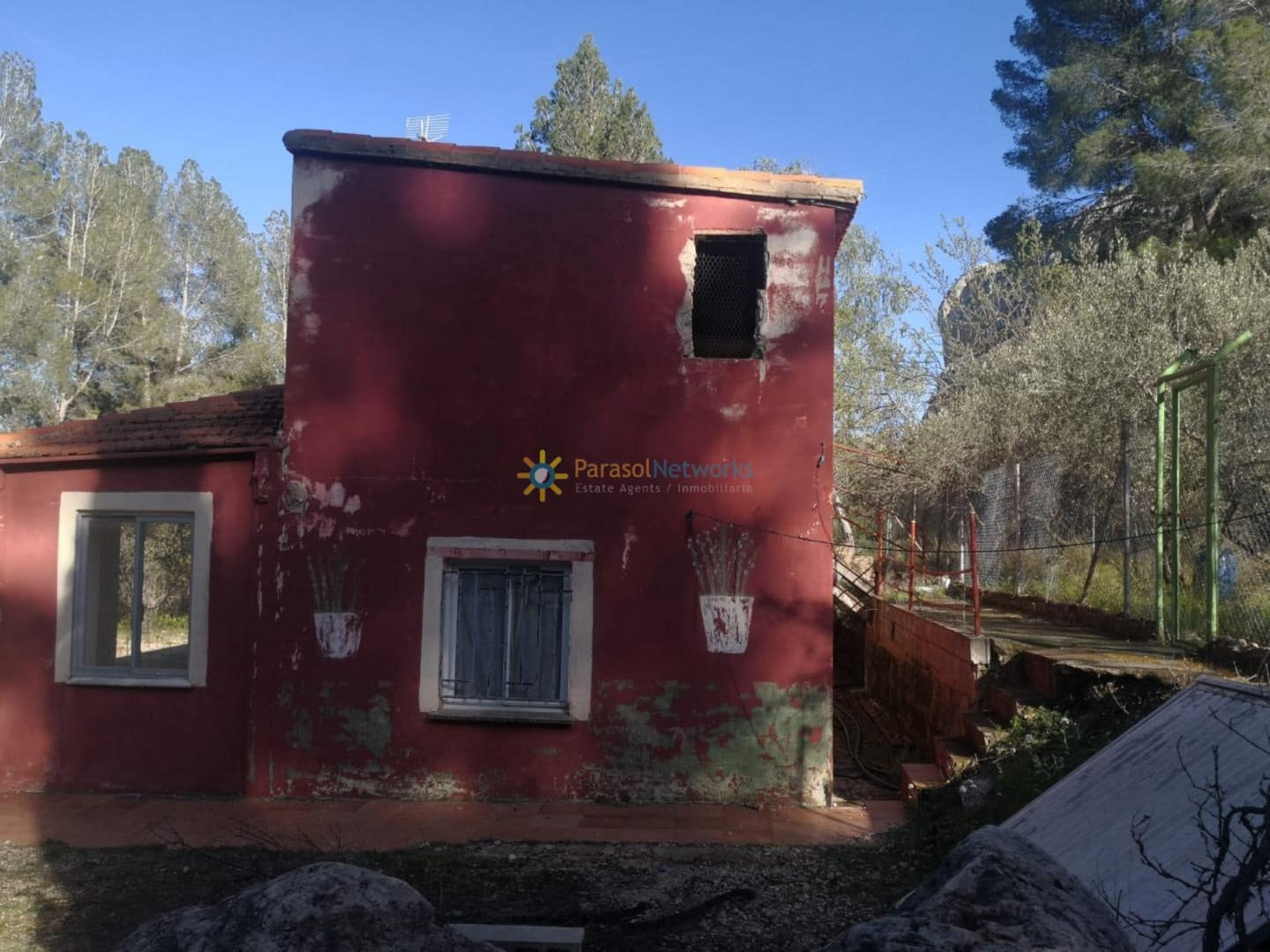 Rakentamaton maa myytävänä paikassa Muro de Alcoy - 128 000 € (Ref: 9471332)