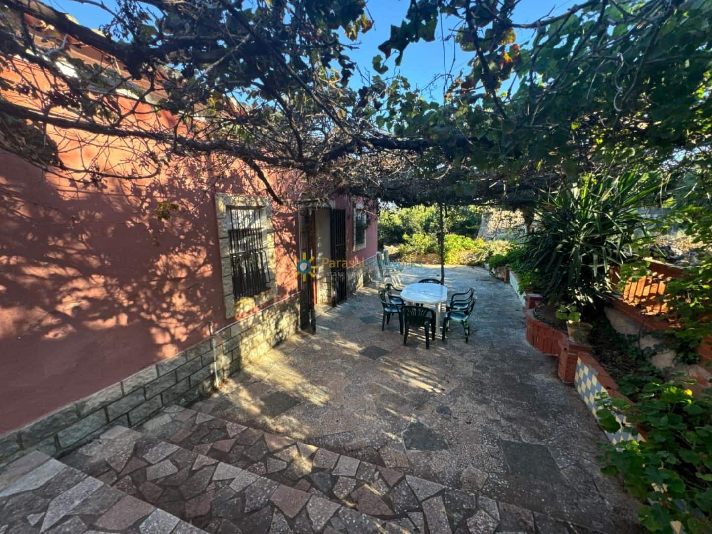 6 makuuhuone Huvila myytävänä paikassa Cotes mukana uima-altaan 
autotalli - 215 000 € (Ref: 9480726)