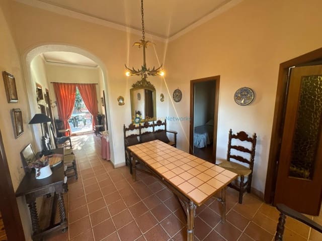 6 slaapkamer Villa te koop in Cotes met zwembad garage - € 215.000 (Ref: 9481396)