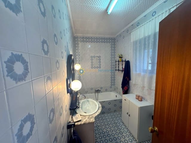 6 slaapkamer Villa te koop in Cotes met zwembad garage - € 215.000 (Ref: 9481396)