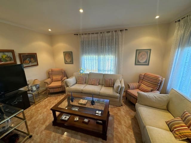 6 slaapkamer Villa te koop in Cotes met zwembad garage - € 215.000 (Ref: 9481396)