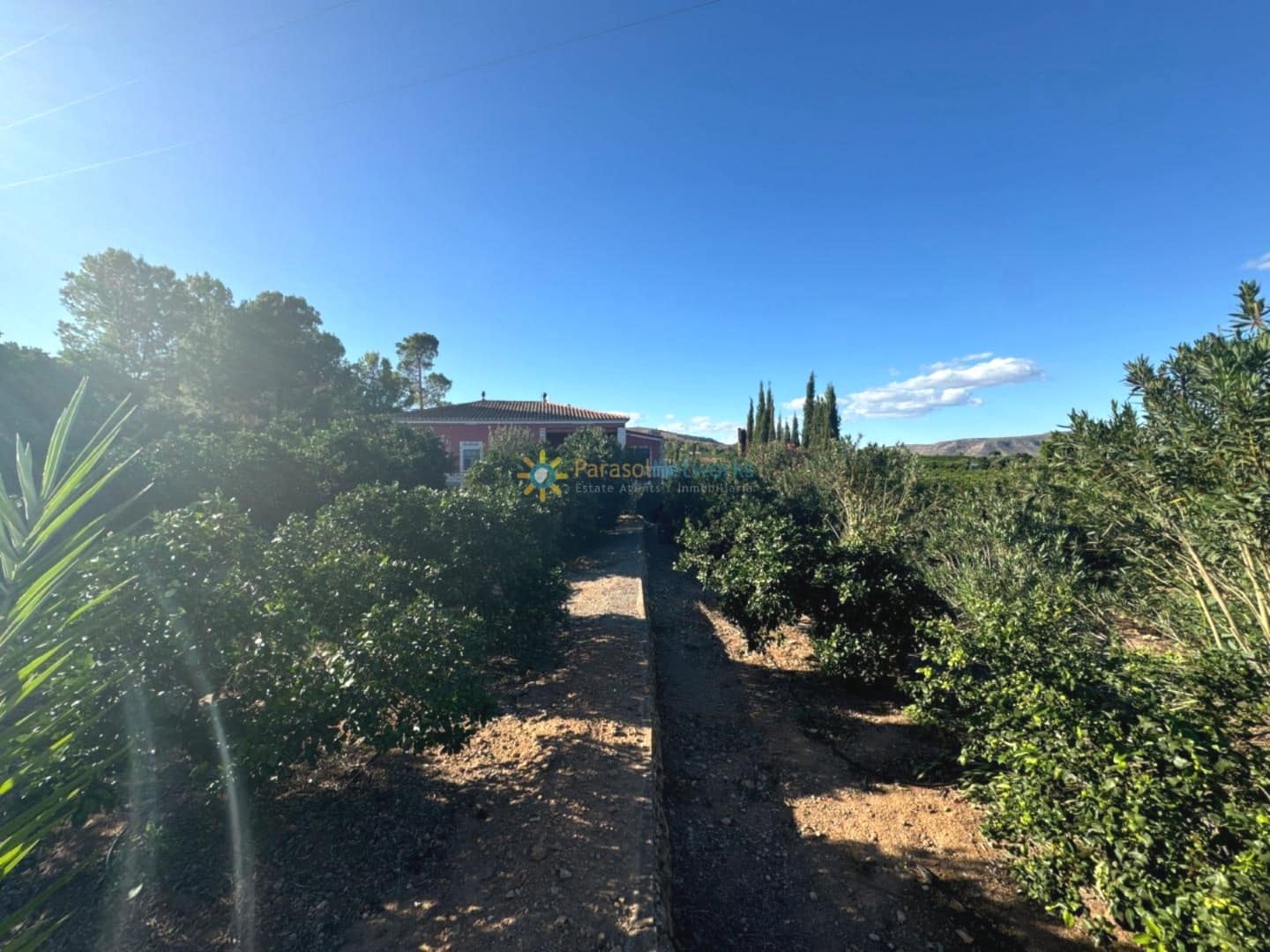 6 slaapkamer Villa te koop in Cotes met zwembad garage - € 215.000 (Ref: 9481396)