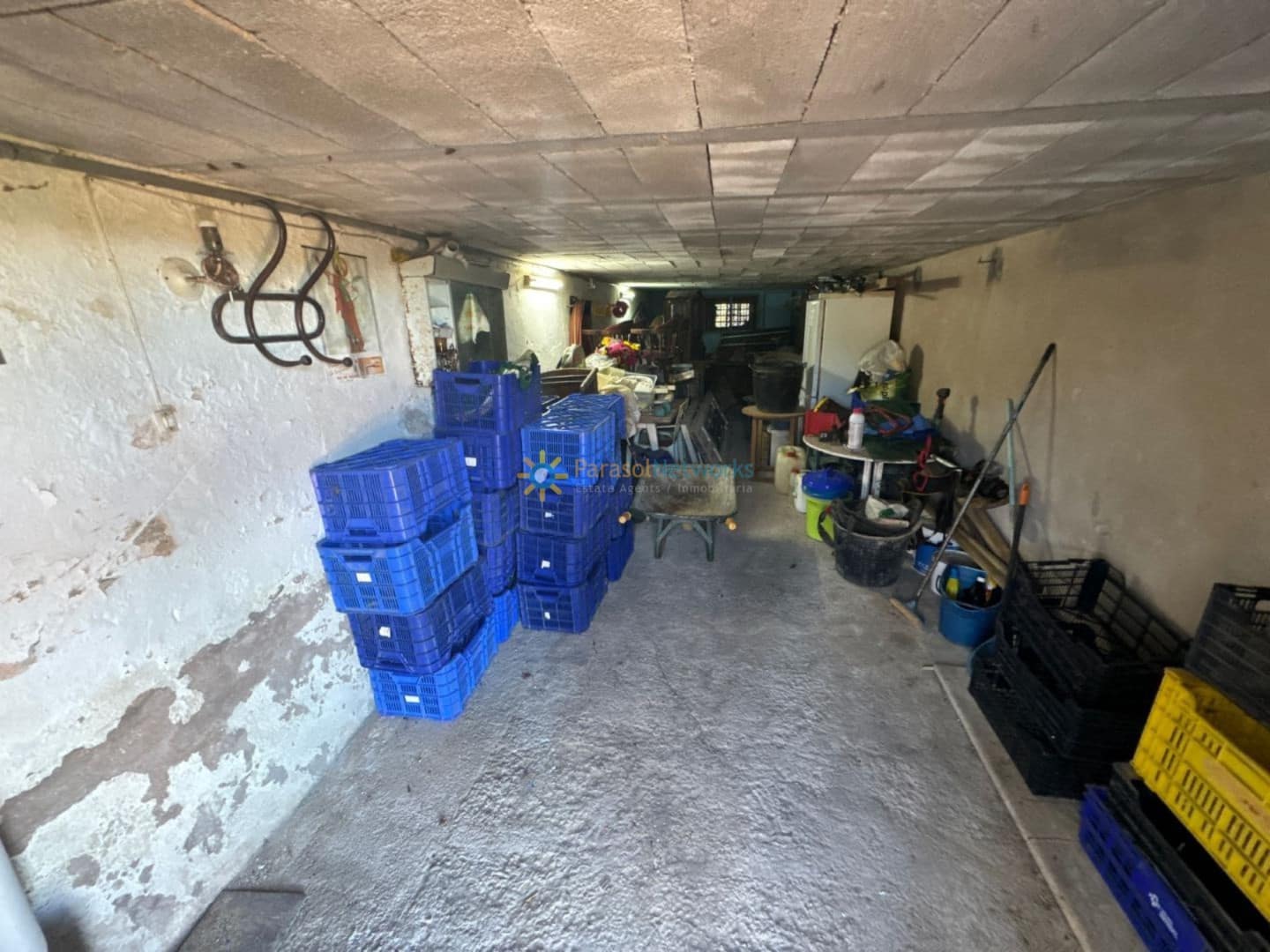 6 slaapkamer Villa te koop in Cotes met zwembad garage - € 215.000 (Ref: 9481396)