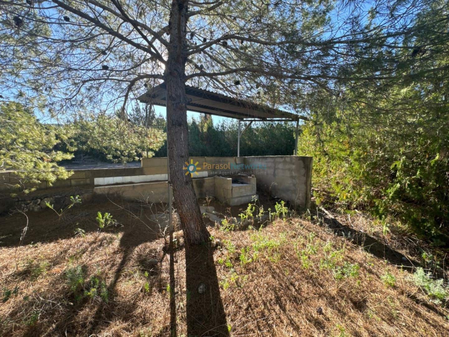 6 slaapkamer Villa te koop in Cotes met zwembad garage - € 215.000 (Ref: 9481396)