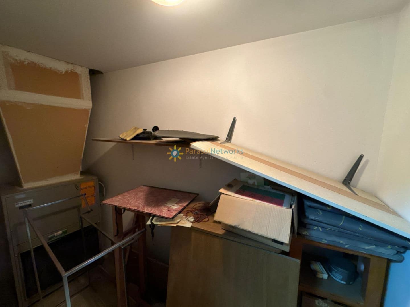 8 bedroom Office for sale in Oliva - € 175,000 (Ref: 9481595)