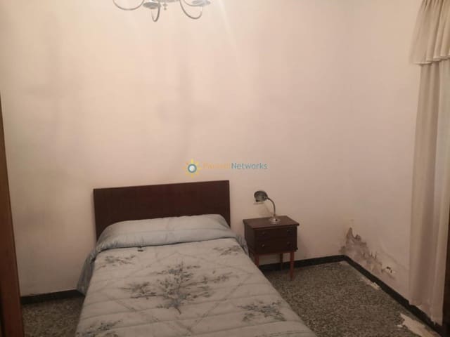 3 makuuhuone Omakotitalo myytävänä paikassa Llutxent - 55 000 € (Ref: 9482198)