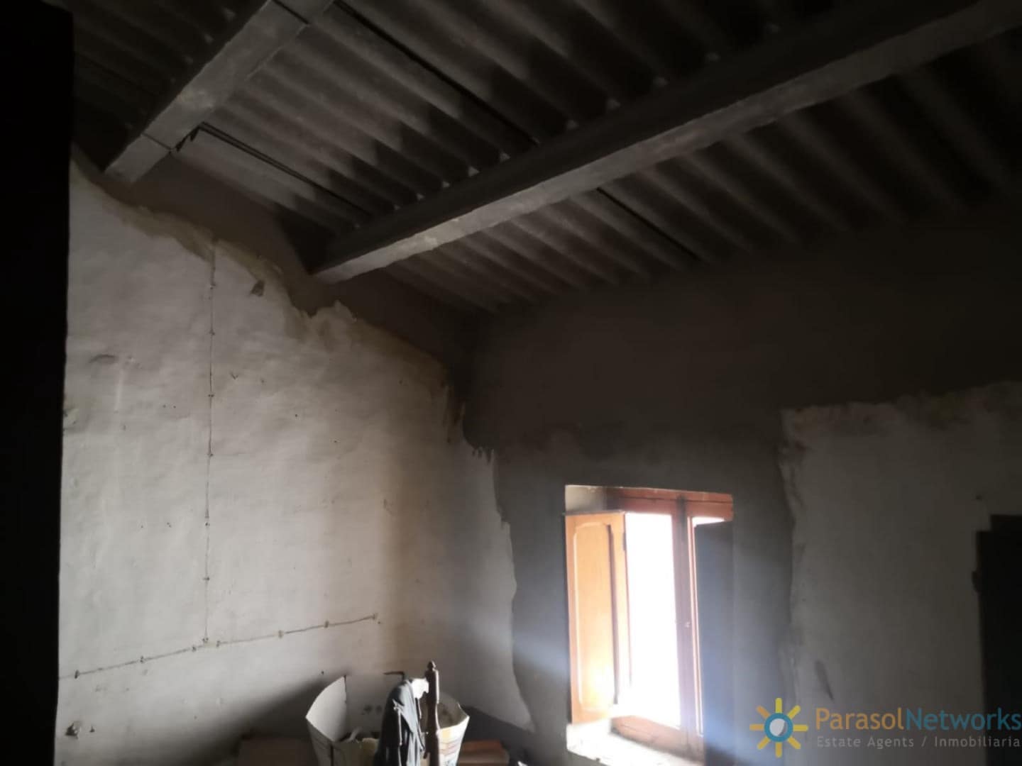 5 bedroom Townhouse for sale in Beniganim - € 45,000 (Ref: 9493908)