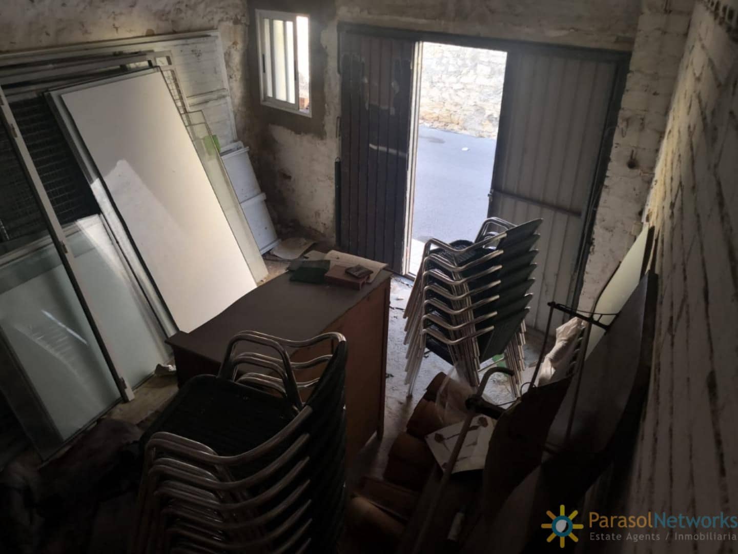 5 bedroom Townhouse for sale in Beniganim - € 45,000 (Ref: 9493908)