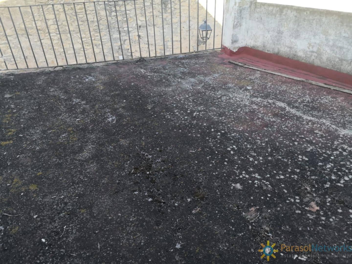 5 bedroom Townhouse for sale in Beniganim - € 45,000 (Ref: 9493908)