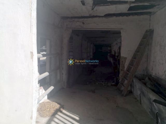 Finca/Casa Rural de 6 habitaciones en Bellreguard en venta con garaje - 185.000 € (Ref: 9494945)