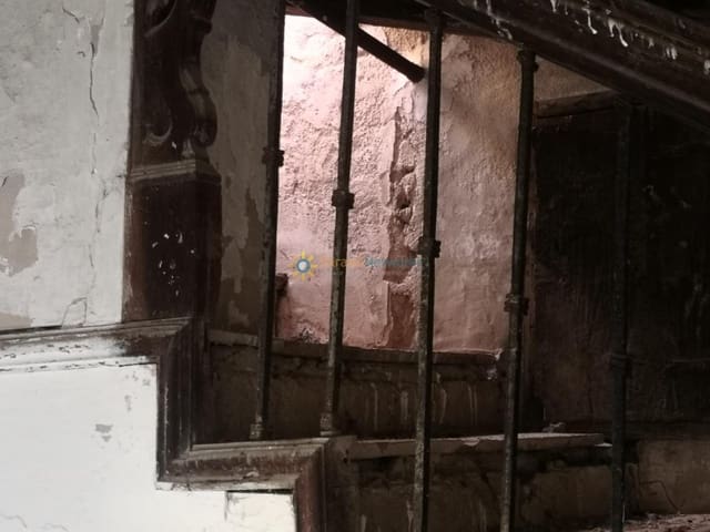 Finca/Casa Rural de 6 habitaciones en Bellreguard en venta con garaje - 185.000 € (Ref: 9494945)