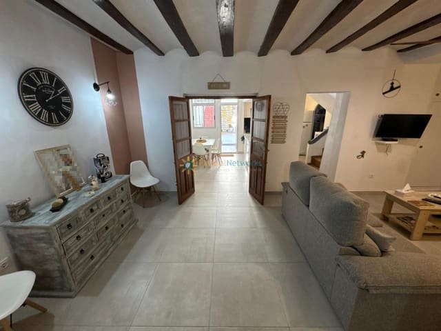 5 makuuhuone Omakotitalo myytävänä paikassa Villalonga - 233 000 € (Ref: 9496530)