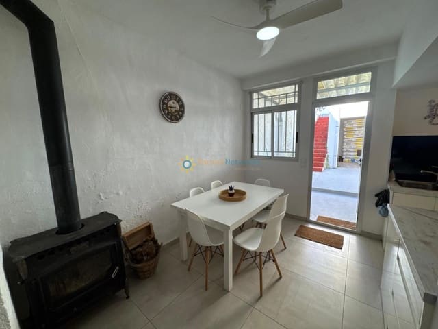 5 makuuhuone Omakotitalo myytävänä paikassa Villalonga - 233 000 € (Ref: 9496530)