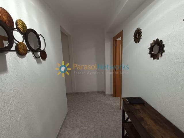 Appartement de 3 chambres à louer à Oliva Pueblo, Oliva - 700 € (Ref: 9496546)