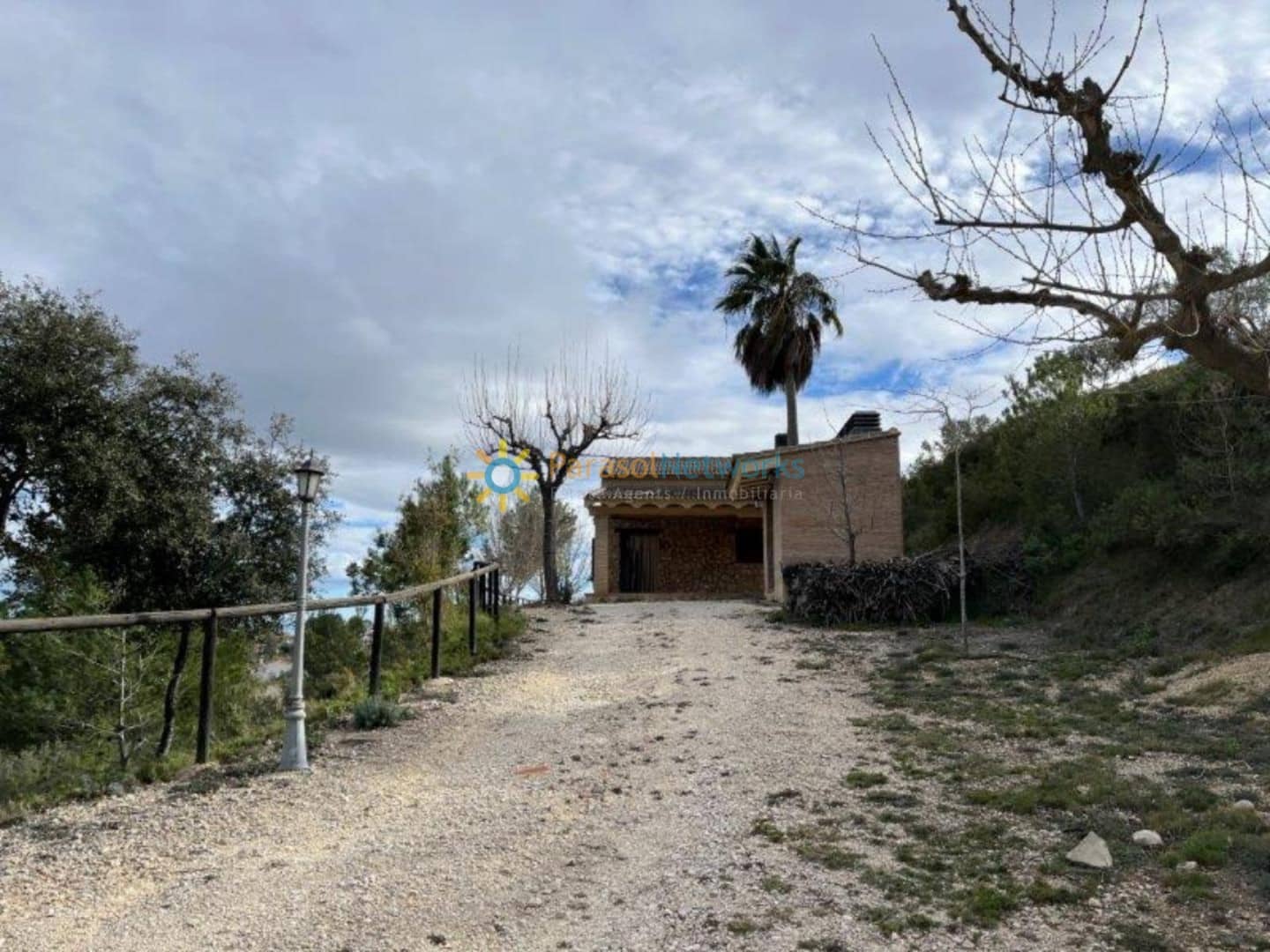 3 slaapkamer Villa te koop in Ontinyent met garage - € 200.000 (Ref: 9506537)