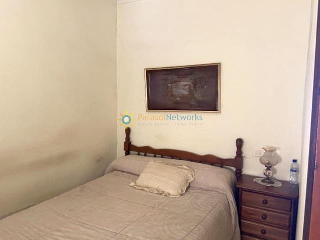 3 slaapkamer Villa te koop in Ontinyent met garage - € 150.000 (Ref: 9506903)