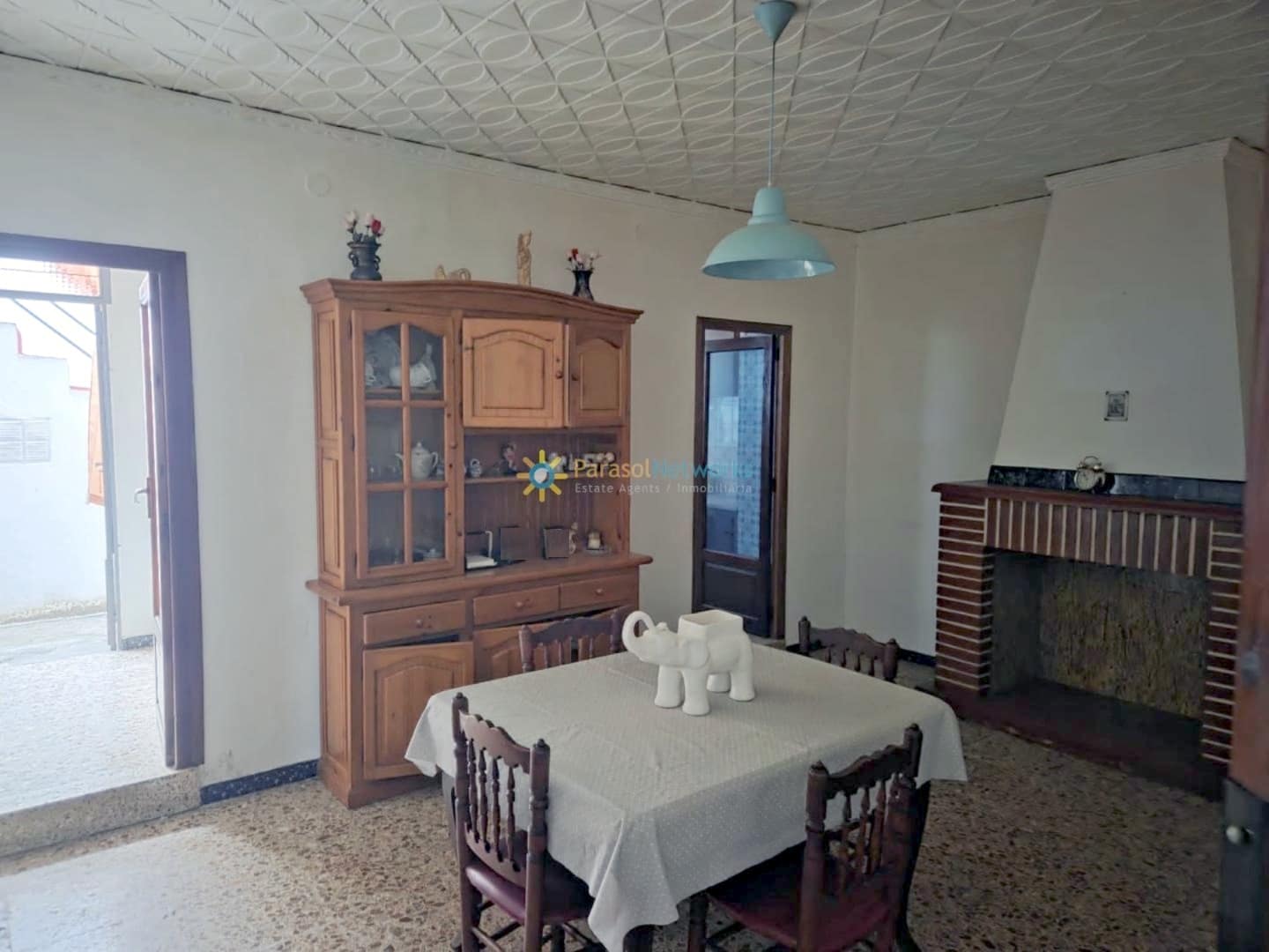 6 bedroom Townhouse for sale in Sumacarcer - € 78,000 (Ref: 9508007)