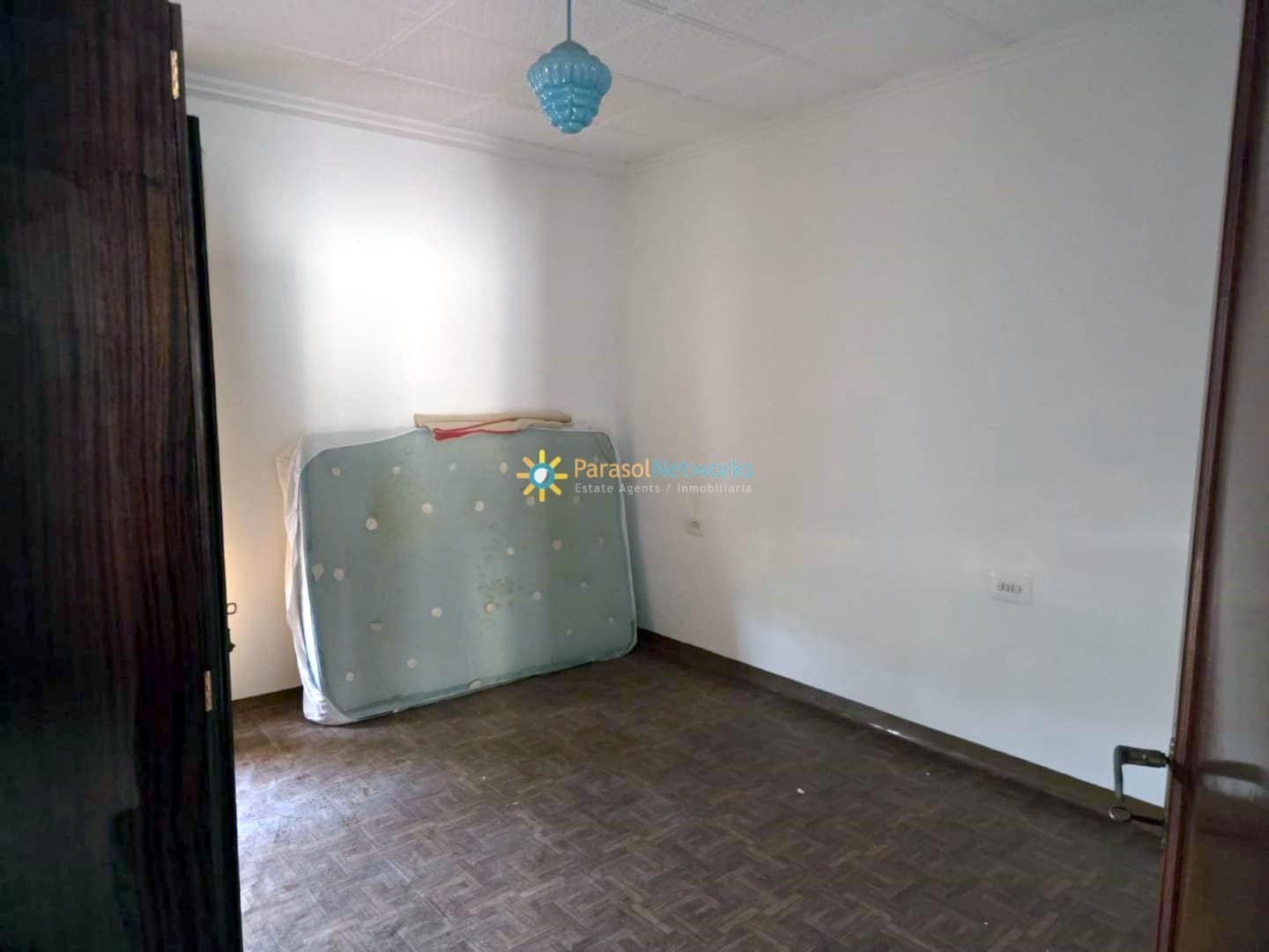 6 bedroom Townhouse for sale in Sumacarcer - € 78,000 (Ref: 9508007)