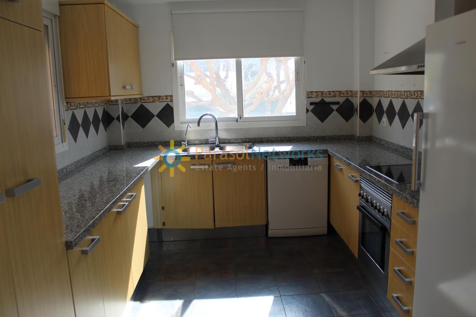 3 bedroom Villa for rent in Marchuquera with pool garage - € 1,400 (Ref: 9516313)