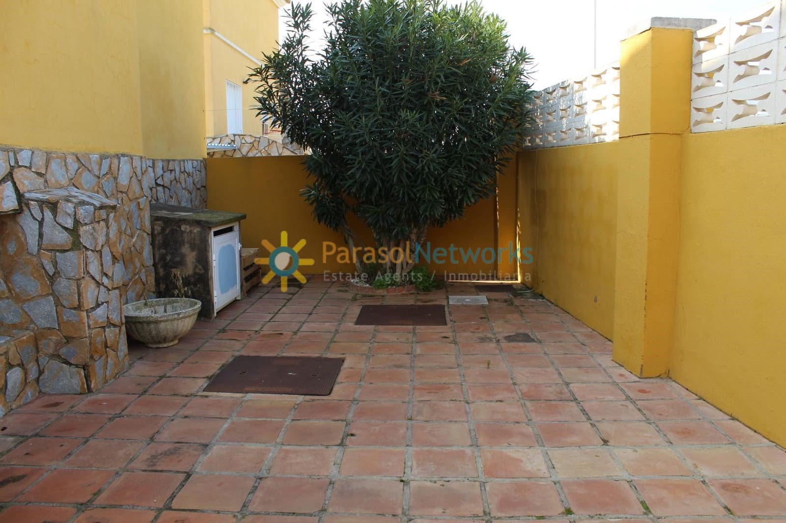3 bedroom Villa for rent in Marchuquera with pool garage - € 1,400 (Ref: 9516313)