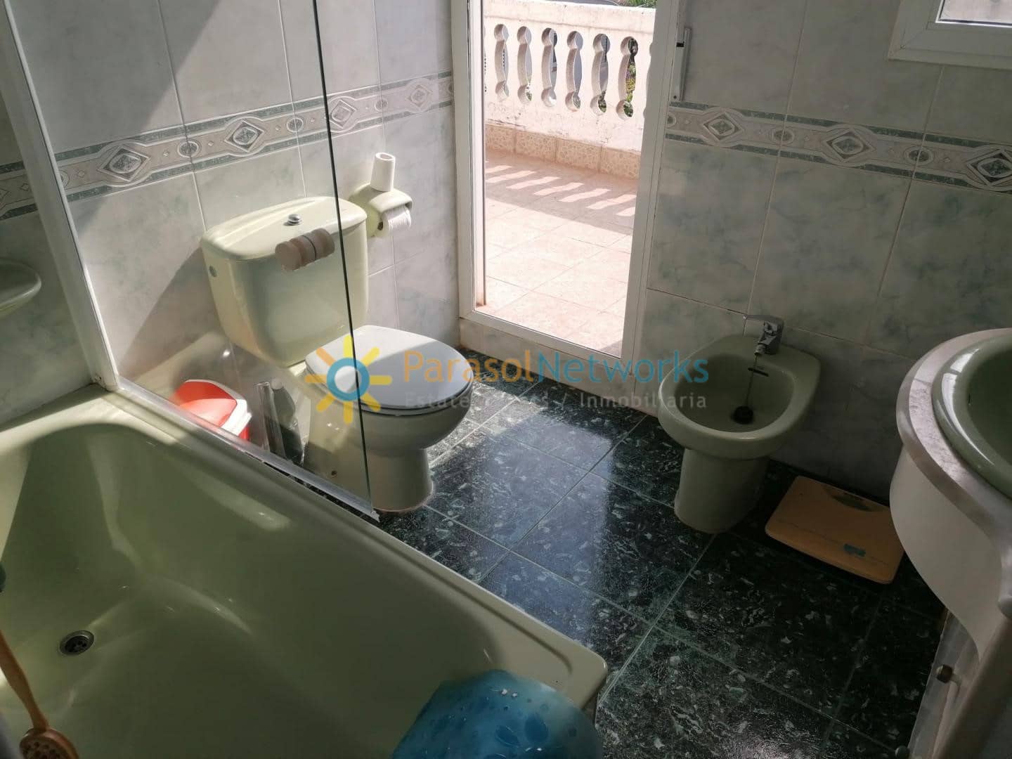 4 soveværelse Byhus til leje i Oliva - € 1.000 (Ref: 9517851)