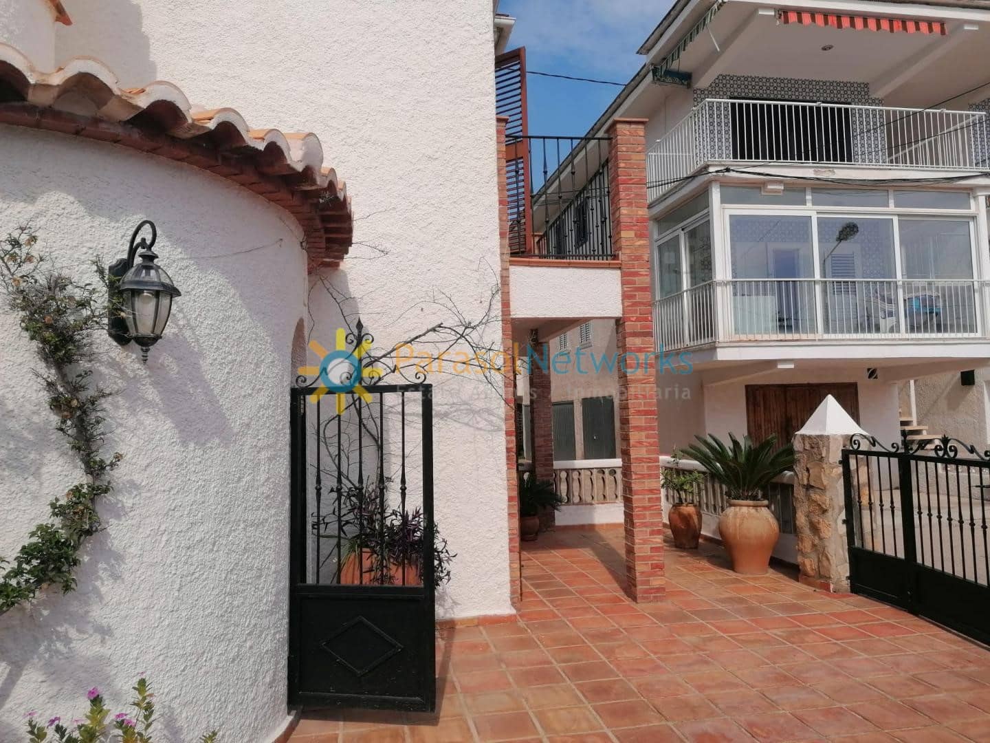 4 soveværelse Byhus til leje i Oliva - € 1.000 (Ref: 9517851)