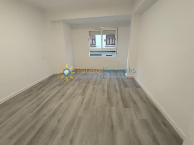 3 slaapkamer Appartement te huur in Oliva - € 700 (Ref: 9523273)